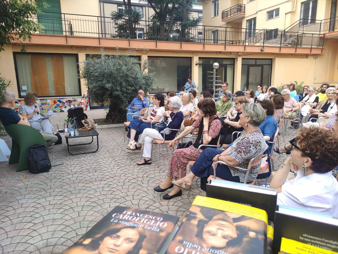 Francesco Carofiglio presenta il suo ultimo romanzo La stagione bella