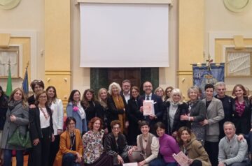 Foto finale della presentazione del libro "Se, No"! a cura dell'Associazione Agata di Foggia.