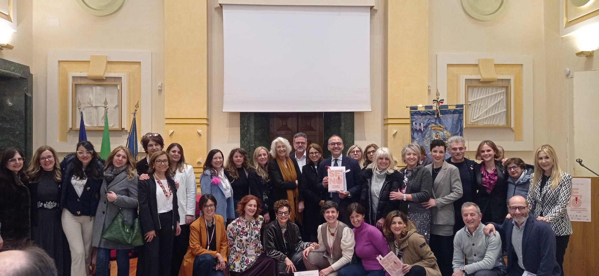 Foto finale della presentazione del libro "Se, No"! a cura dell'Associazione Agata di Foggia.